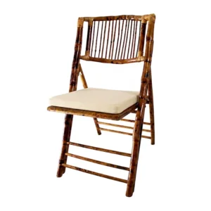 sillas rusticas de bambu plegables en alquiler para bodas